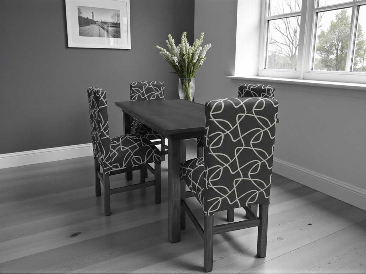 Mesa liza de 4 sillas